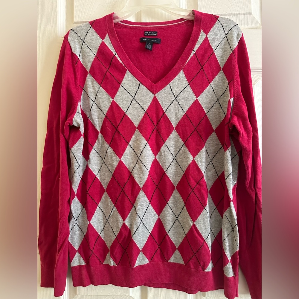 Tommy Hilfiger Fuchsia/Gray V-Neck Argyle Sweater - Size XL. Like New.
